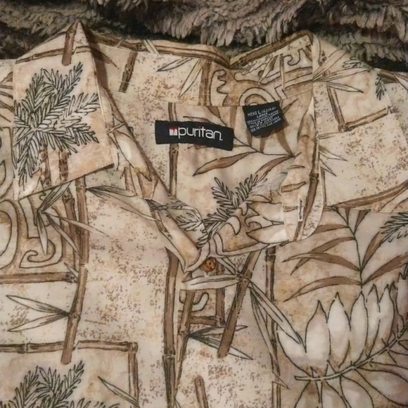 Button down Palm Tree Shirt - Picture 2 of 7